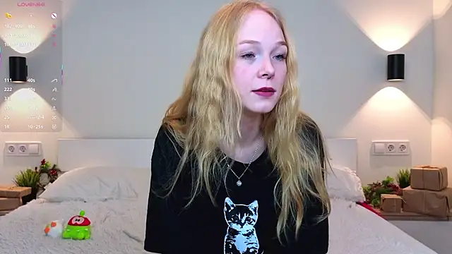 GhisllaineWestler online show from February 3, 2026, 6:40 am