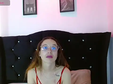 Snapshot of Valeryy_rosse69 chatting on December 1, 2025, 12:17 pm Valeryy rosse69 online show from December 1, 2025, 12:17 pm