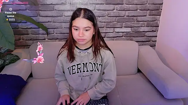 Snapshot of laurent_scott chatting on December 14, 2025, 12:00 pm laurent scott online show from December 14, 2025, 12:00 pm