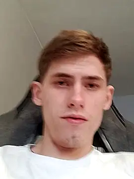 Snapshot of FreeRich chatting on November 30, 2025, 4:24 am FreeRich online show from November 30, 2025, 4:24 am