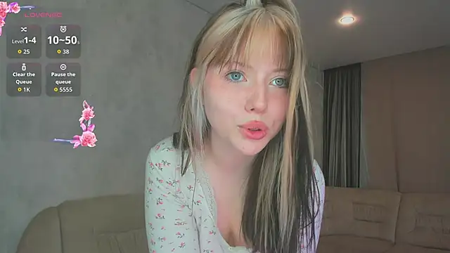 JaneMolane online show from June 22, 2026, 2:14 pm