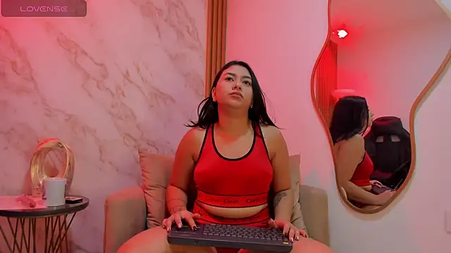 karen sweet93 online show from December 3, 2025, 11:31 am