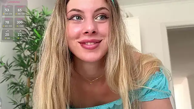 Snapshot of evy_miu chatting on July 10, 2026, 10:04 am evy miu online show from July 10, 2026, 10:04 am