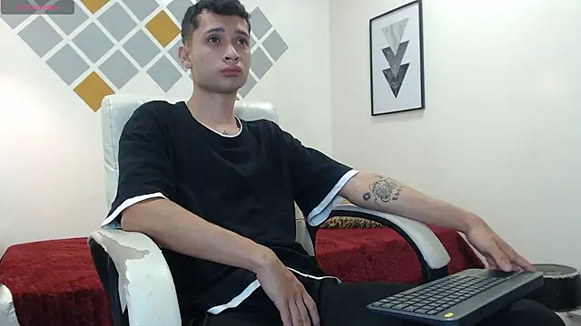 Snapshot of LucassSmith11 chatting on March 9, 2026, 7:17 pm LucassSmith11 online show from March 9, 2026, 7:17 pm