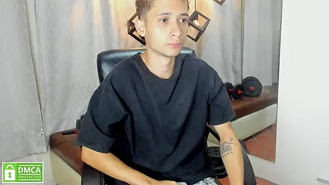Snapshot of LucassSmith11 chatting on July 30, 2026, 4:11 am LucassSmith11 online show from July 30, 2026, 4:11 am