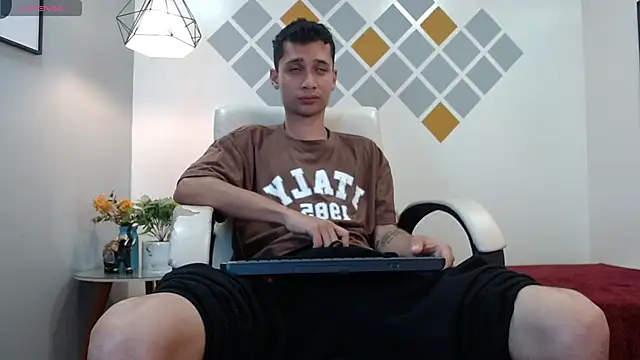 Snapshot of LucassSmith11 chatting on March 17, 2026, 8:34 pm LucassSmith11 online show from March 17, 2026, 8:34 pm