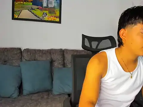 Snapshot of Mikke18 chatting on November 29, 2025, 3:17 am Mikke18 online show from November 29, 2025, 3:17 am