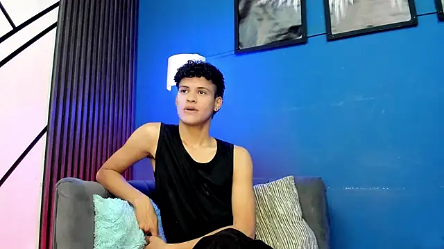 Snapshot of Sky_Rivers chatting on November 29, 2025, 4:01 am Sky Rivers online show from November 29, 2025, 4:01 am