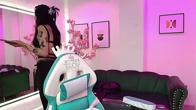 Snapshot of myla_evans chatting on December 3, 2025, 12:37 pm myla evans online show from December 3, 2025, 12:37 pm