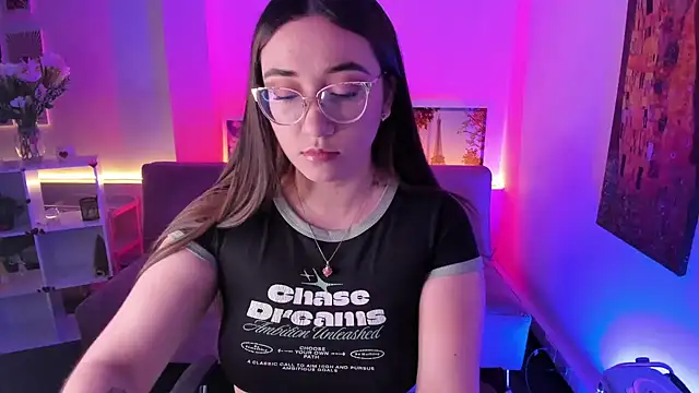 SwettieSammy online show from May 15, 2026, 1:09 pm
