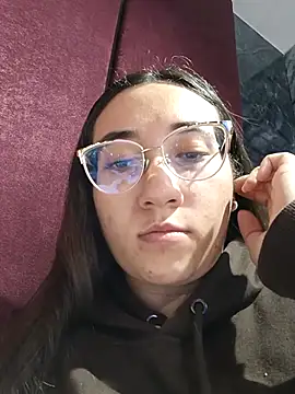 SwettieSammy online show from December 4, 2025, 12:04 pm