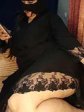 Snapshot of Amou-na chatting on May 20, 2026, 11:35 pm Amou-na online show from May 20, 2026, 11:35 pm