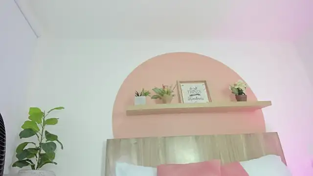 zara clap online show from December 20, 2025, 2:25 am