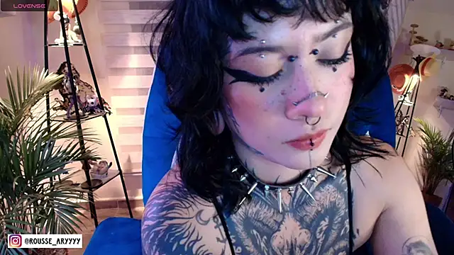 AryRousse online show from May 23, 2026, 3:05 am