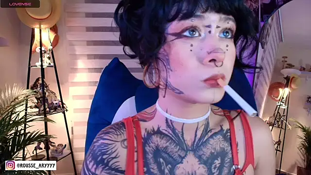 AryRousse online show from June 13, 2026, 3:37 am