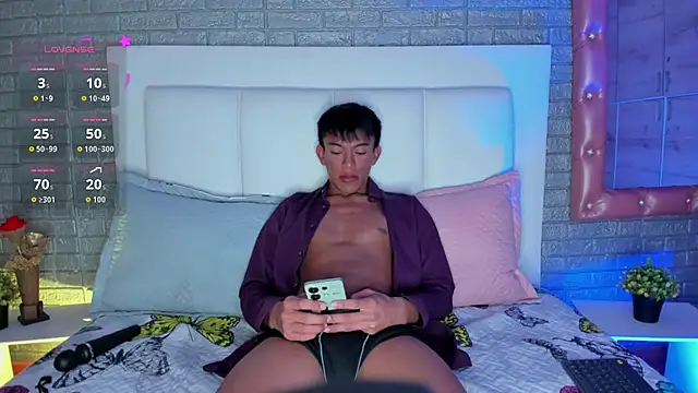 santinaughty online show from January 11, 2026, 1:56 am