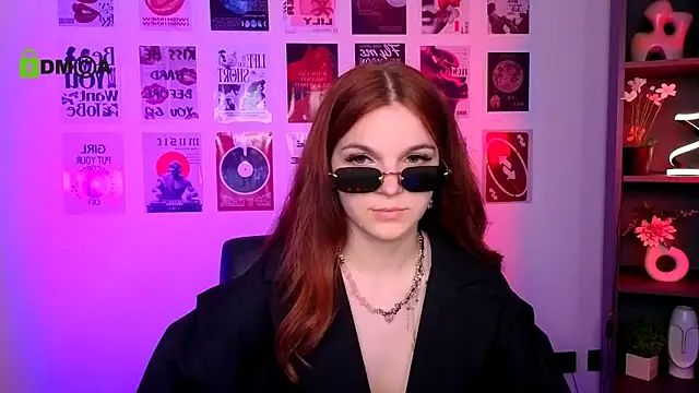 mikameovv online show from July 18, 2026, 7:00 pm