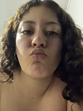 Snapshot of kayla_lumin chatting on December 3, 2025, 5:19 am kayla lumin online show from December 3, 2025, 5:19 am