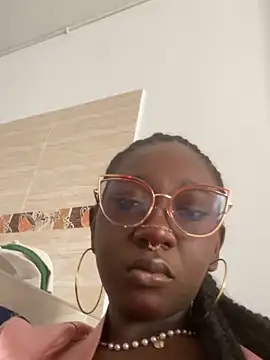Snapshot of ZahhyGrey chatting on June 7, 2026, 5:07 pm ZahhyGrey online show from June 7, 2026, 5:07 pm