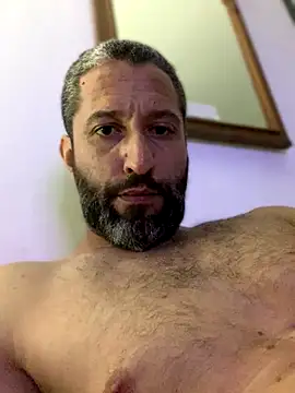 Snapshot of Calientesensible chatting on December 16, 2025, 2:38 am Calientesensible online show from December 16, 2025, 2:38 am