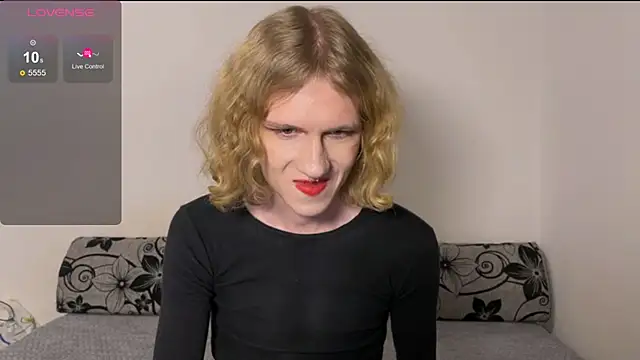 Avery adam online show from December 13, 2025, 10:27 pm