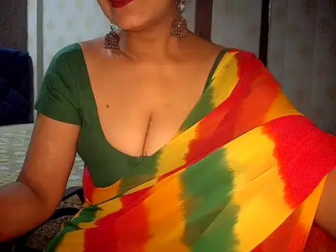 Snapshot of Hotronita123 chatting on July 20, 2026, 5:37 pm Hotronita123 online show from July 20, 2026, 5:37 pm