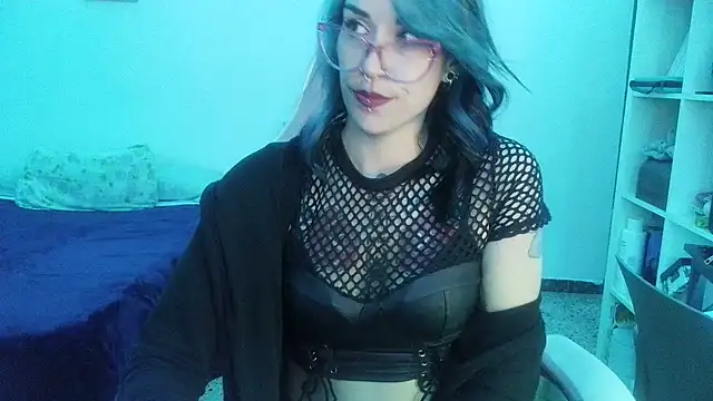 Snapshot of blackrose1997 chatting on April 23, 2026, 11:38 am blackrose1997 online show from April 23, 2026, 11:38 am