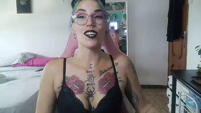 blackrose1997 online show from July 16, 2026, 1:41 pm