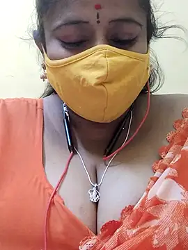 Snapshot of Thanmaya22 chatting on December 17, 2025, 3:06 pm Thanmaya22 online show from December 17, 2025, 3:06 pm