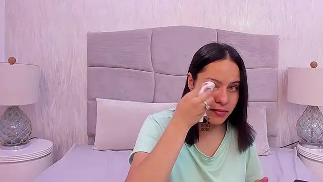 Naomii BDSM online show from March 9, 2026, 8:23 pm