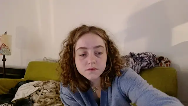 Snapshot of DeliaBlew chatting on December 15, 2025, 2:12 pm DeliaBlew online show from December 15, 2025, 2:12 pm