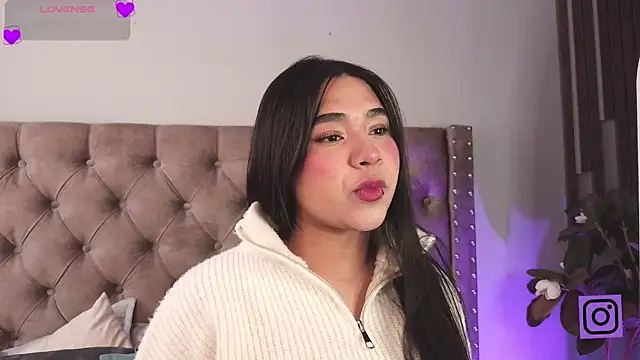 Snapshot of Mylarossi chatting on May 20, 2026, 4:15 pm Mylarossi online show from May 20, 2026, 4:15 pm