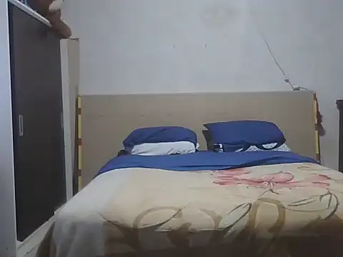 Snapshot of PAMDULCE chatting on February 17, 2026, 6:27 pm PAMDULCE online show from February 17, 2026, 6:27 pm