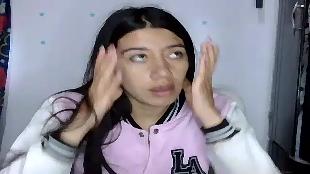 TaylorLove- online show from November 30, 2025, 9:59 pm