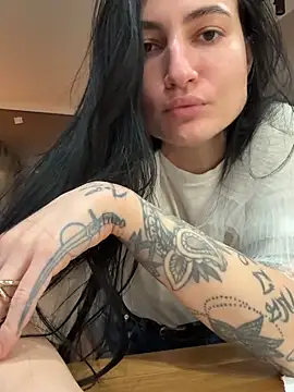 Ruby yy online show from December 5, 2025, 7:45 pm