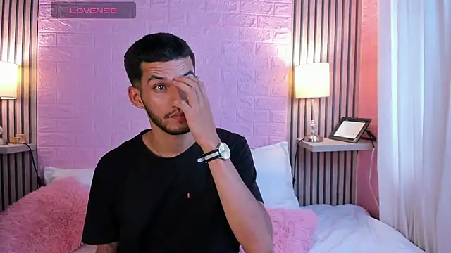 dear lover1 online show from December 14, 2025, 8:36 pm