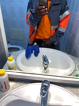 CorrectBrook76 online show from December 4, 2025, 11:48 pm