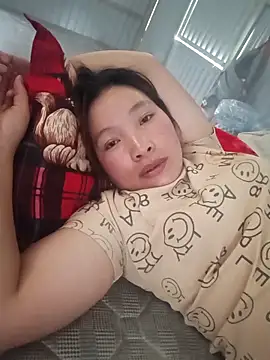 Snapshot of Evelyn-n chatting on March 13, 2026, 7:02 am Evelyn-n online show from March 13, 2026, 7:02 am