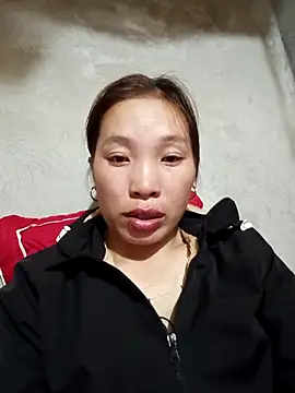 Snapshot of Evelyn-n chatting on November 30, 2025, 12:17 pm Evelyn-n online show from November 30, 2025, 12:17 pm