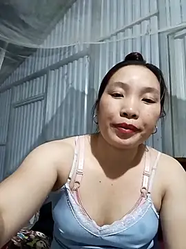Snapshot of Evelyn-n chatting on March 28, 2026, 12:06 pm Evelyn-n online show from March 28, 2026, 12:06 pm