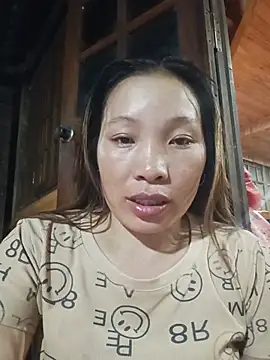 Evelyn-n online show from July 18, 2026, 1:20 pm