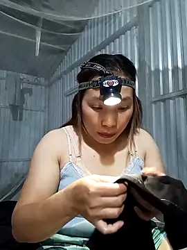 Snapshot of Evelyn-n chatting on March 25, 2026, 12:26 pm Evelyn-n online show from March 25, 2026, 12:26 pm