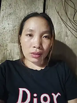 Evelyn-n online show from July 8, 2026, 2:40 pm