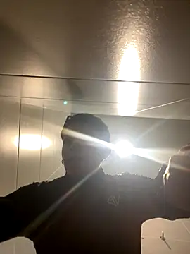 Matias 016 online show from December 1, 2025, 7:59 pm