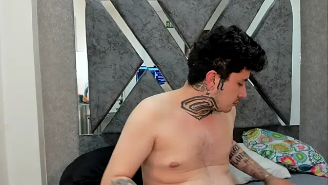 matthew and mila online show from February 6, 2026, 8:10 am