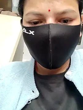 Snapshot of RADHIKA-1143 chatting on December 4, 2025, 3:38 am RADHIKA-1143 online show from December 4, 2025, 3:38 am