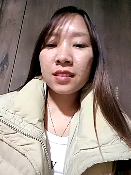 Snapshot of Minsssa20 chatting on February 8, 2026, 4:32 am Minsssa20 online show from February 8, 2026, 4:32 am