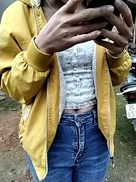 iam-eli online show from February 3, 2026, 6:40 am