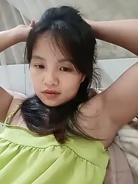 Snapshot of Pretty-haert chatting on July 3, 2026, 5:36 am Pretty-haert online show from July 3, 2026, 5:36 am