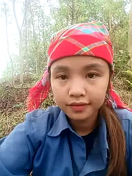 Pretty-haert online show from December 17, 2025, 3:11 am